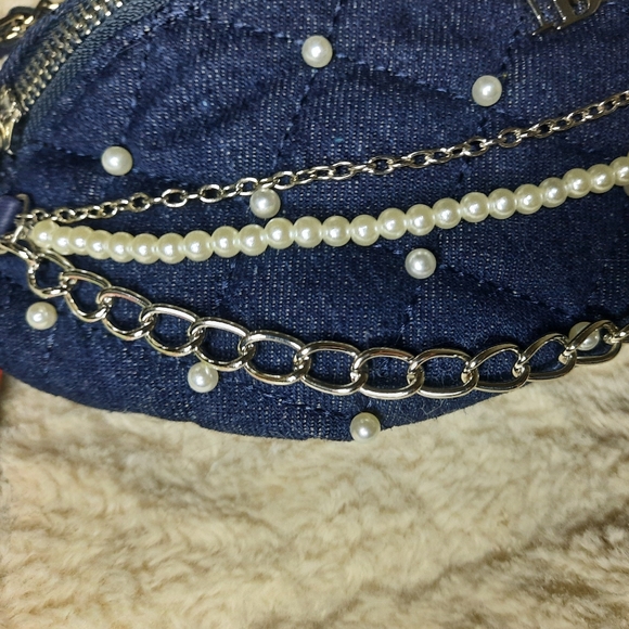Badgley Mischka Denim Diamond Quilted Fanny Pack - Picture 2 of 13